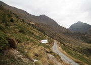 06 in vista del bianco Rif. Longo si prende a dx il sentiero 209 per il Passo di Venina